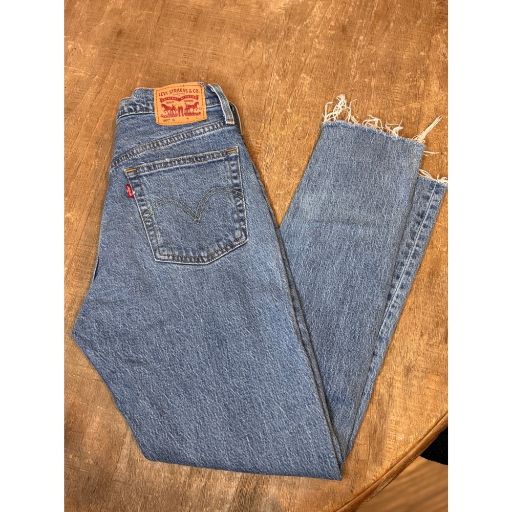 Levis 501 Skinny Jeans Women 26x28 Medium Wash  Distressed Raw Hem 29502-0203